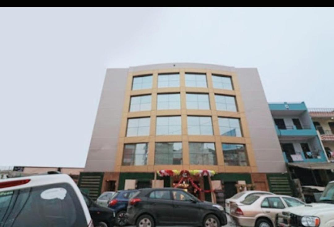Hotel Sanjay Galaxy,Канпур Экстерьер фото